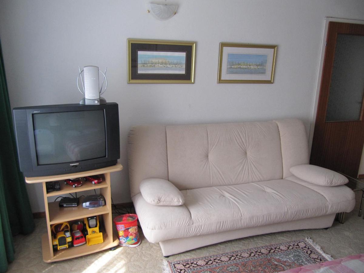 Apartment Maja *