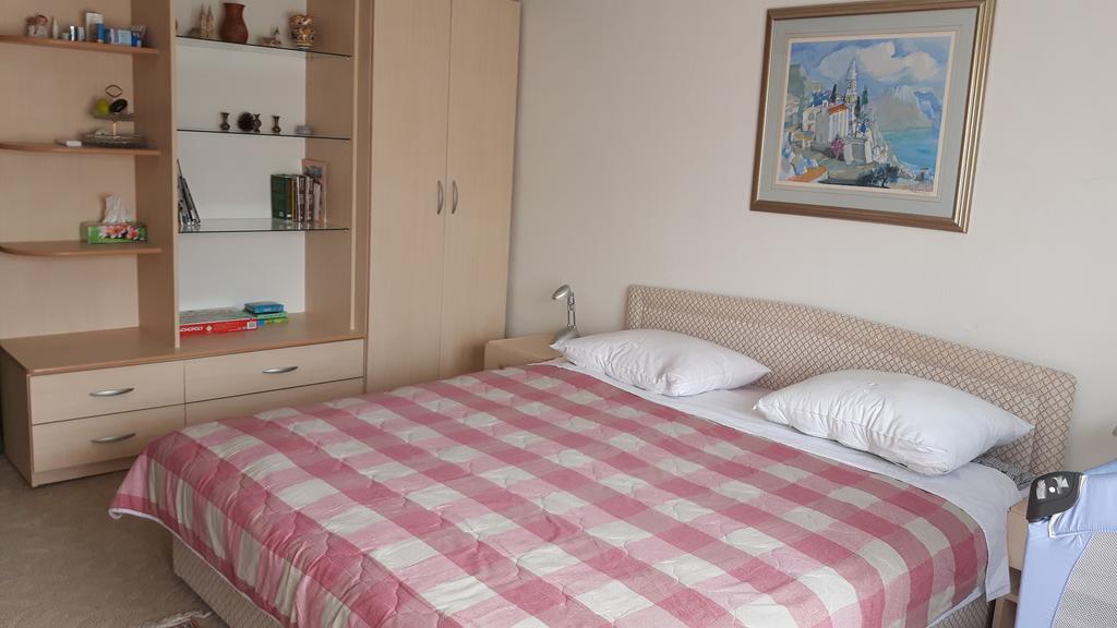 Apartment Maja *